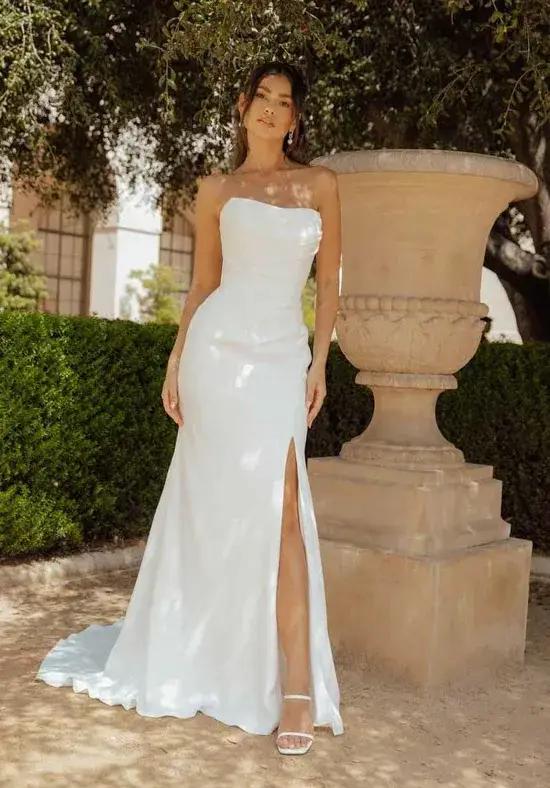 Hot Wedding Gowns with High Slits for Summer Weddings Image